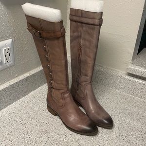Arturo Chiang riding boot